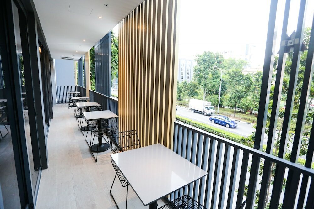 Фото L Hotel Premier by Lion Peak