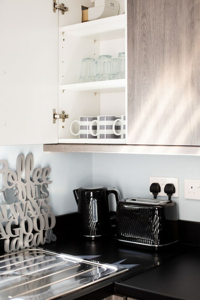 Фото Fully Refurbished North Belfast Home 3