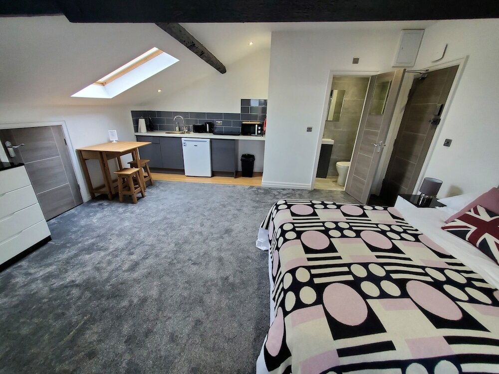 Фото The Ashcroft Apartments