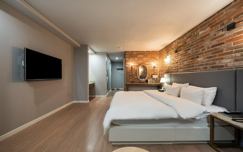 Фото Yongin Singal Meriel