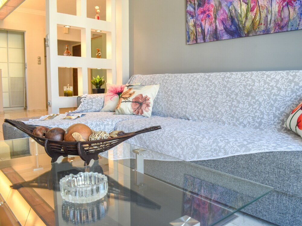 Фото Cozy Flat Main Square 10min To The Sea