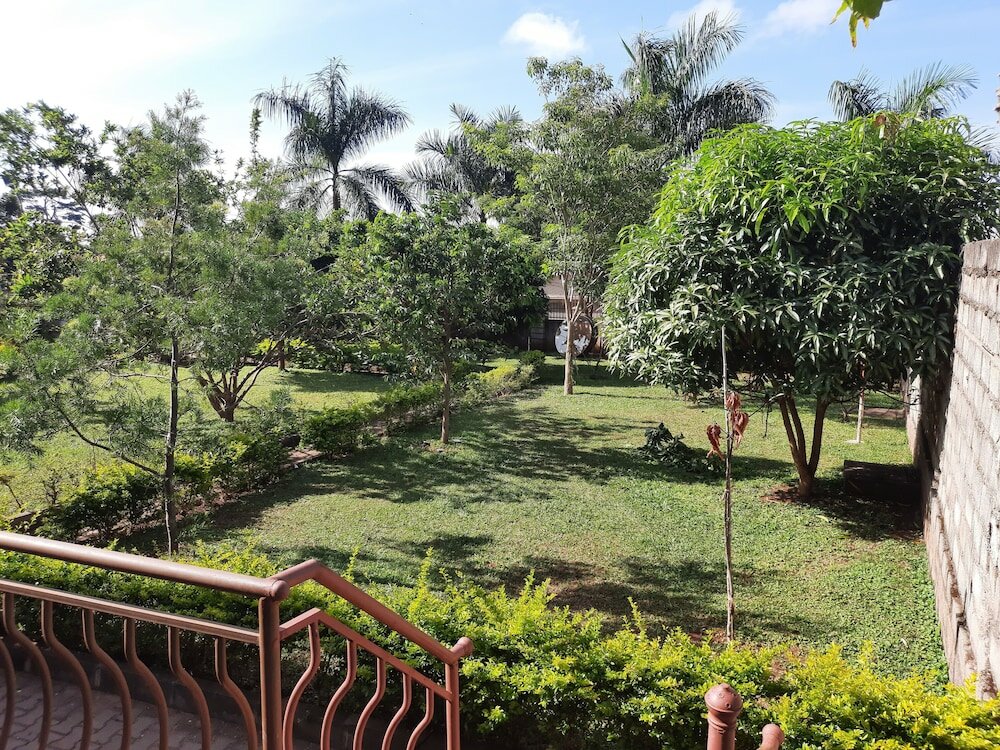 Фото Airport Side Hotel Entebbe