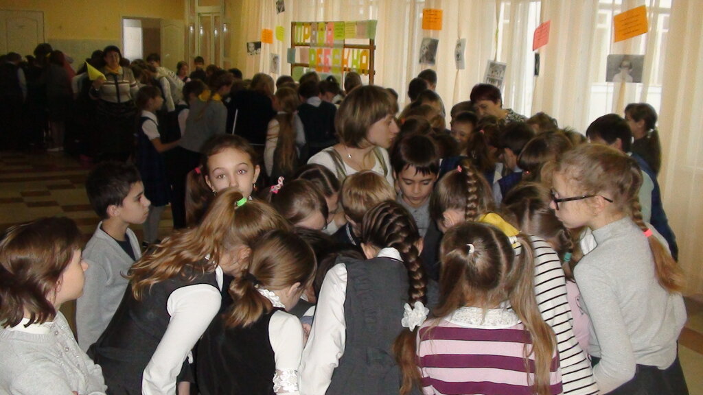 مدرسة Srednyaya obshcheobrazovatelnaya shkola № 5 g. Sosnovoborsk ، ، صورة