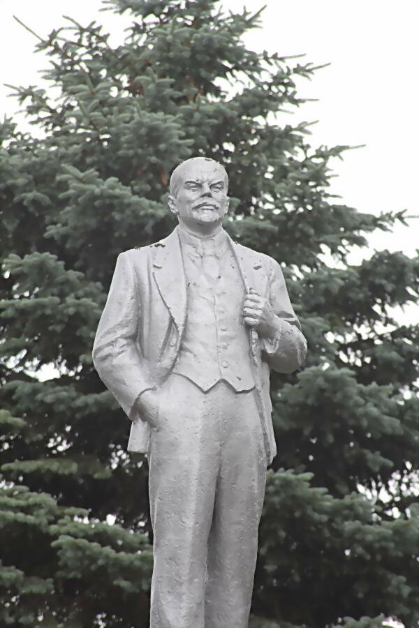 Памятник Ленину Венев