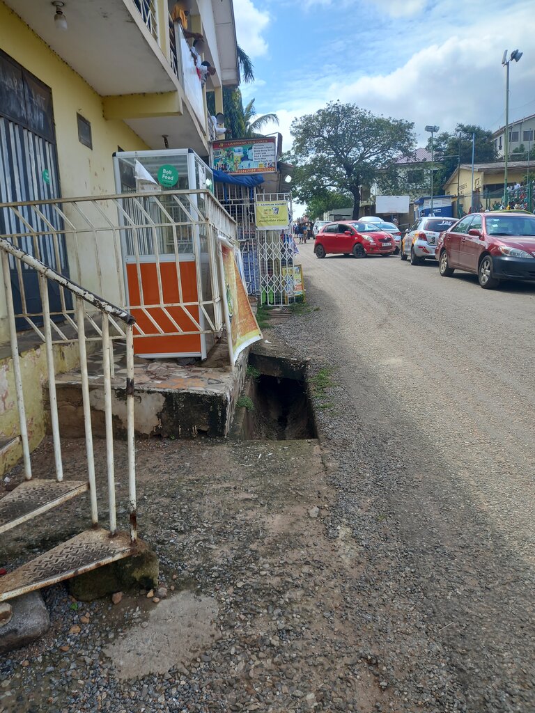 Supermarket JF-Laminank Ventures, Accra, photo
