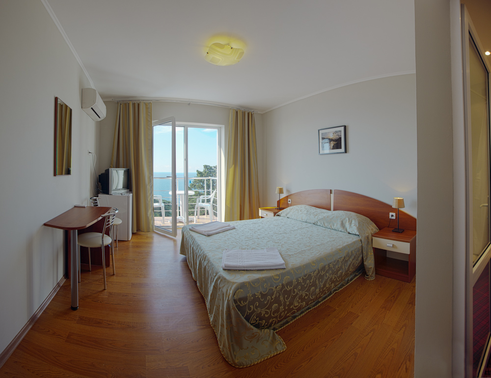 Фото Кедр-Запад