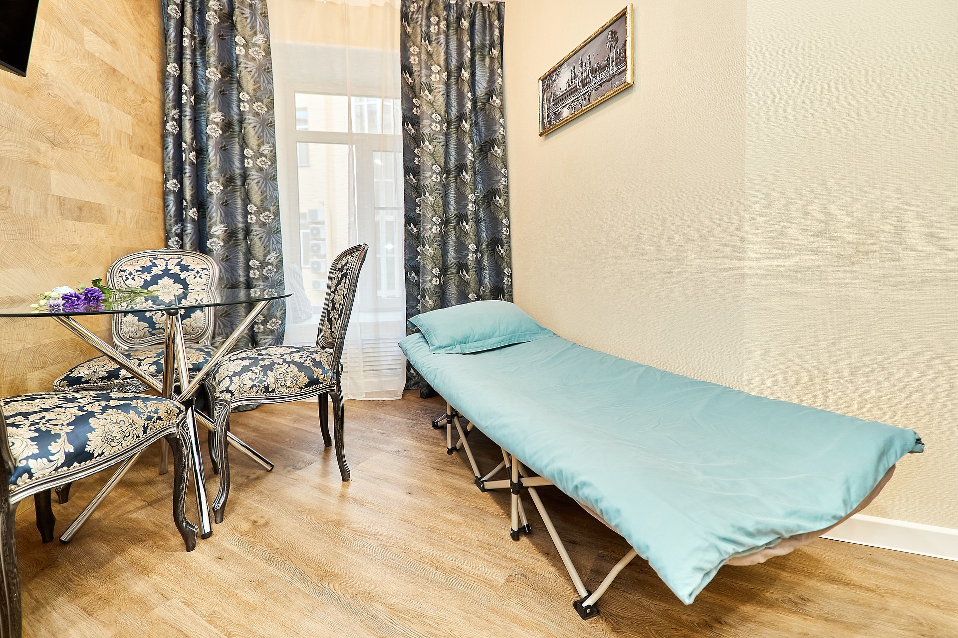 Фото Критик Отдыхает