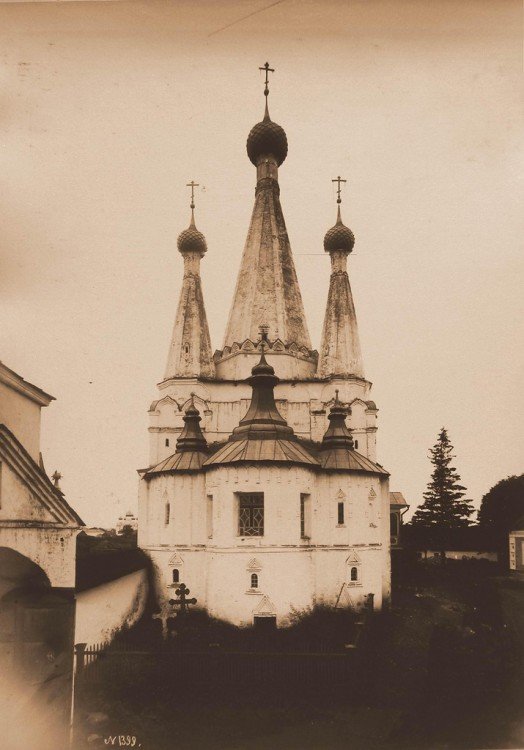 Успенская "Дивная" церковь - Успенская "Дивная" церковь в Угличе