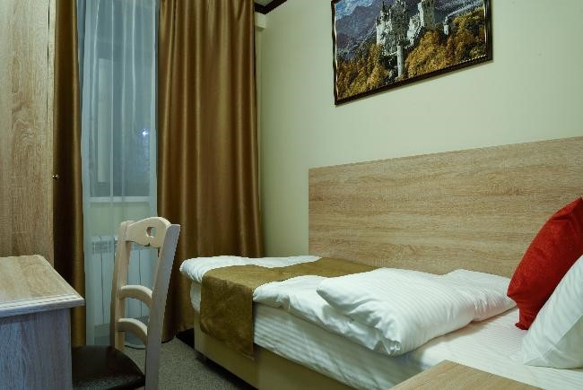 Фото отеля 2