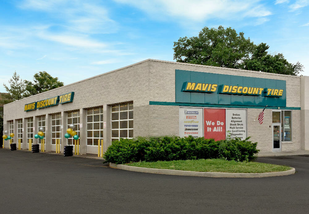 Mavis Discount Tire, tires and alloys, United States, Linden, 36 East Edgar...