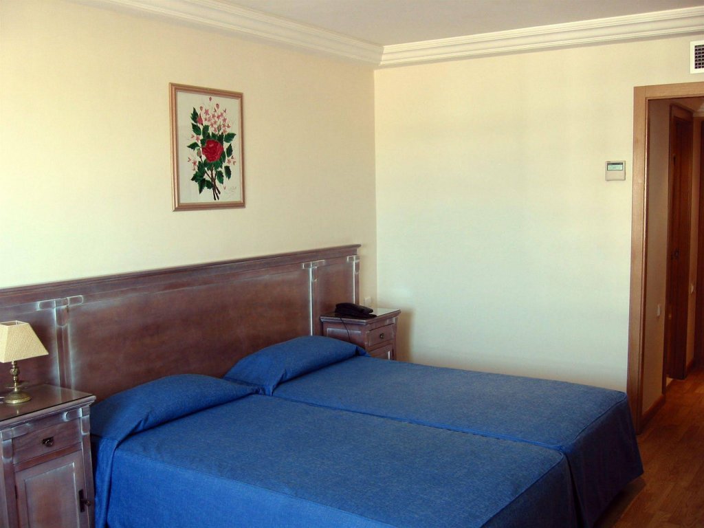 Фото El Oumnia Puerto & SPA