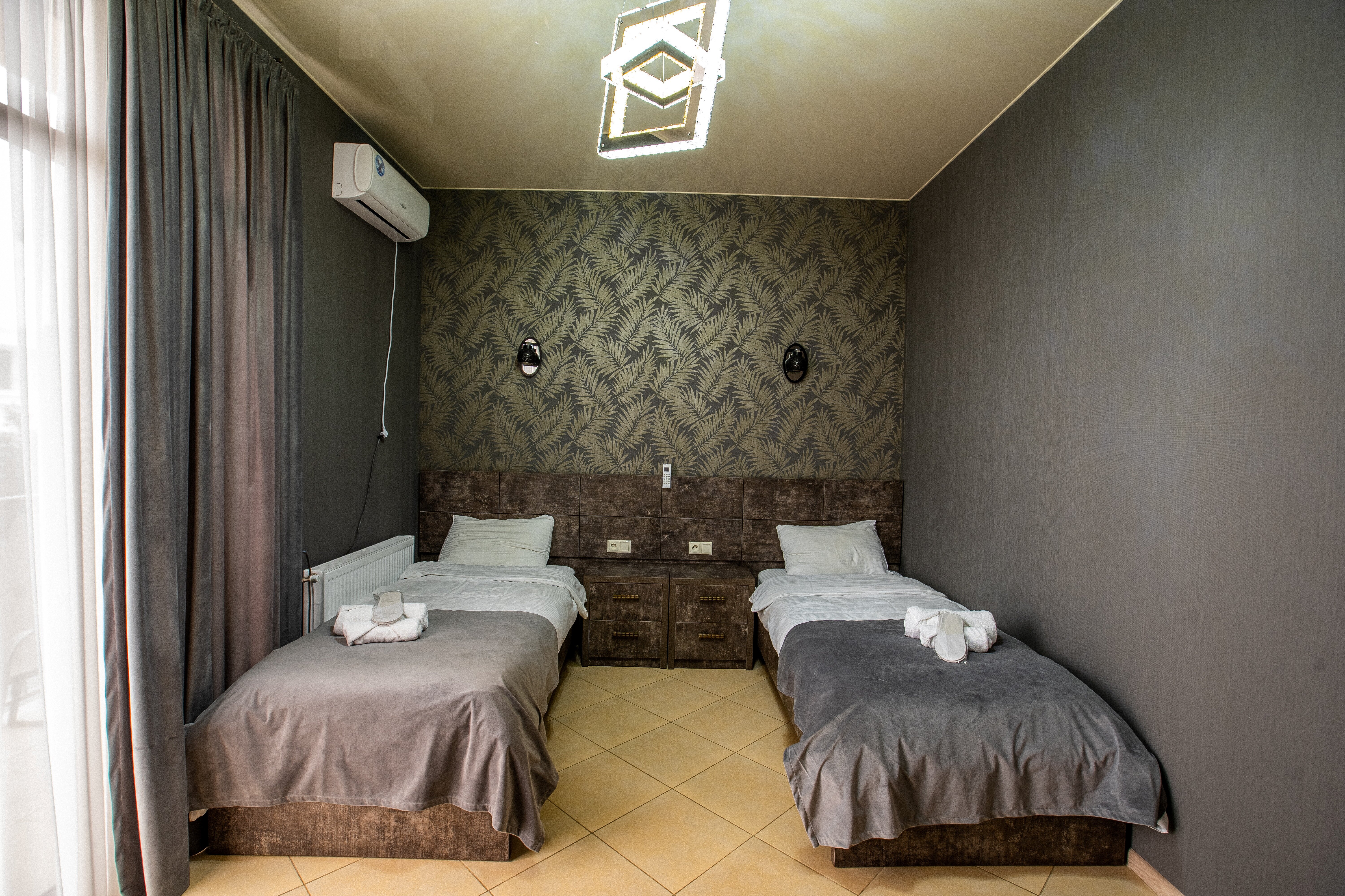 Фото Tbilisi Sea Hotel