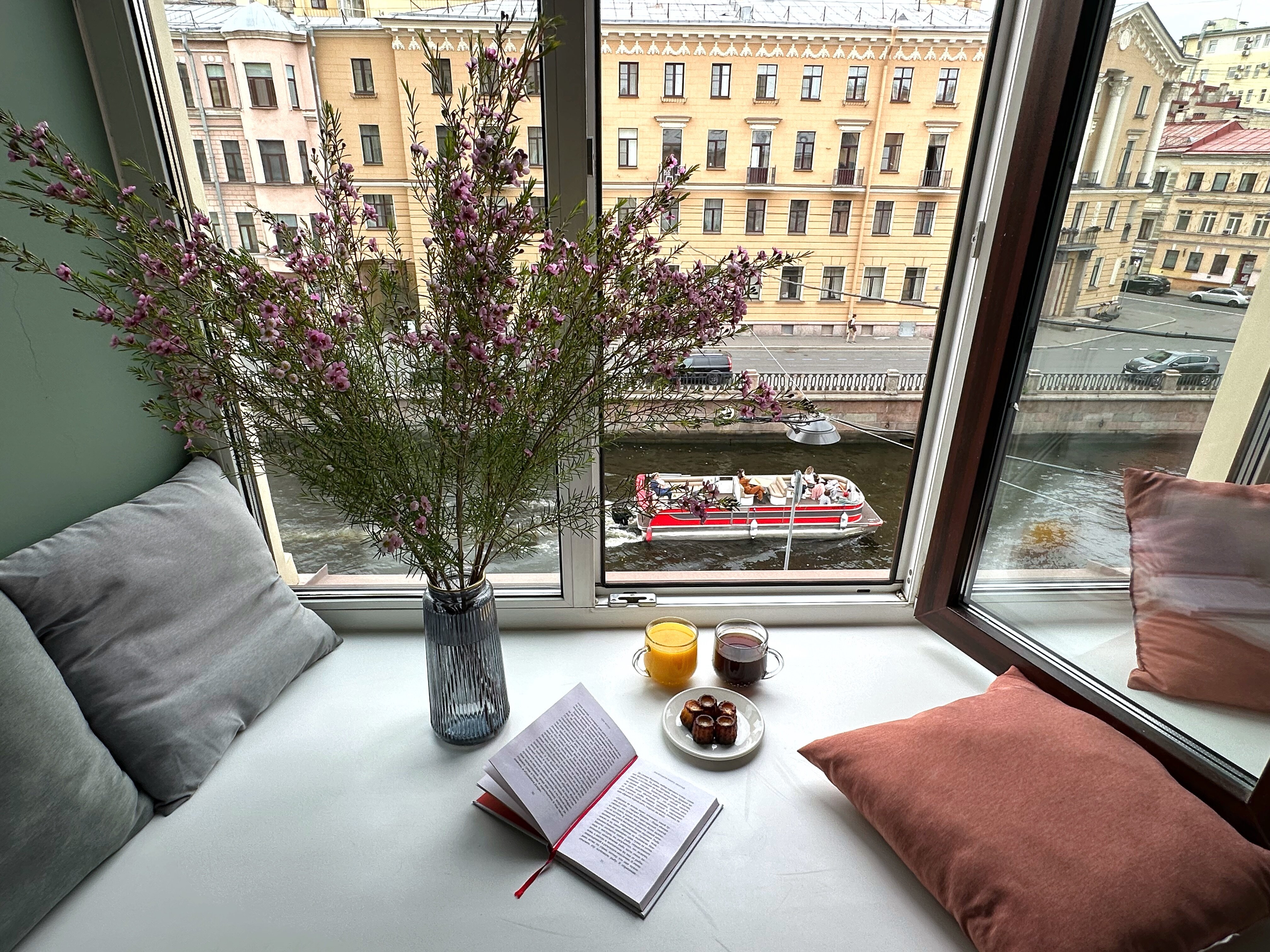 Фото Laika на Грибоедова