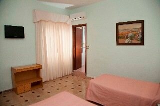 Фото Hostal Paris