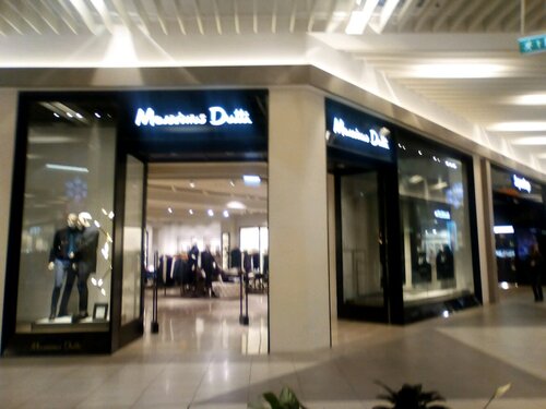 Clothing store Massimo Dutti, Kazan, photo