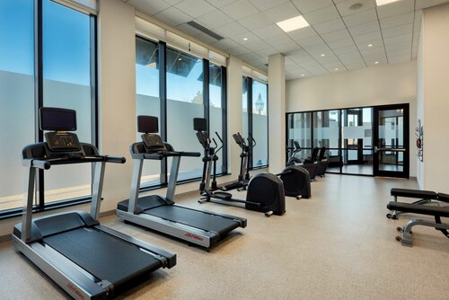 Внешний вид отеля Hampton Inn & Suites Portsmouth Downtown в Портсмуте, фото 1