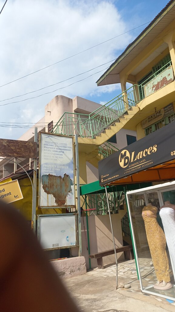 Clothing store MD Laces, Accra, photo