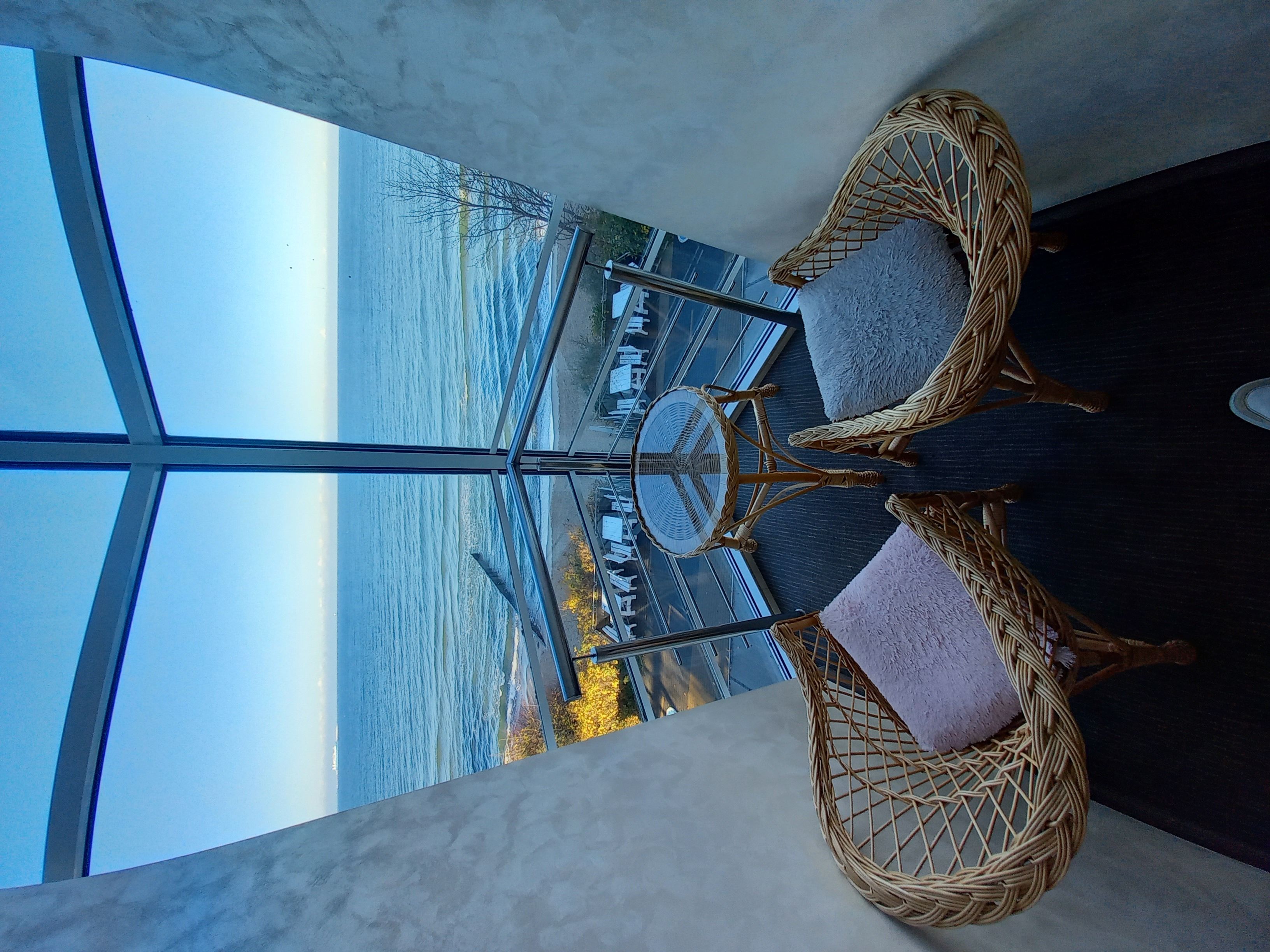 Фото Априори