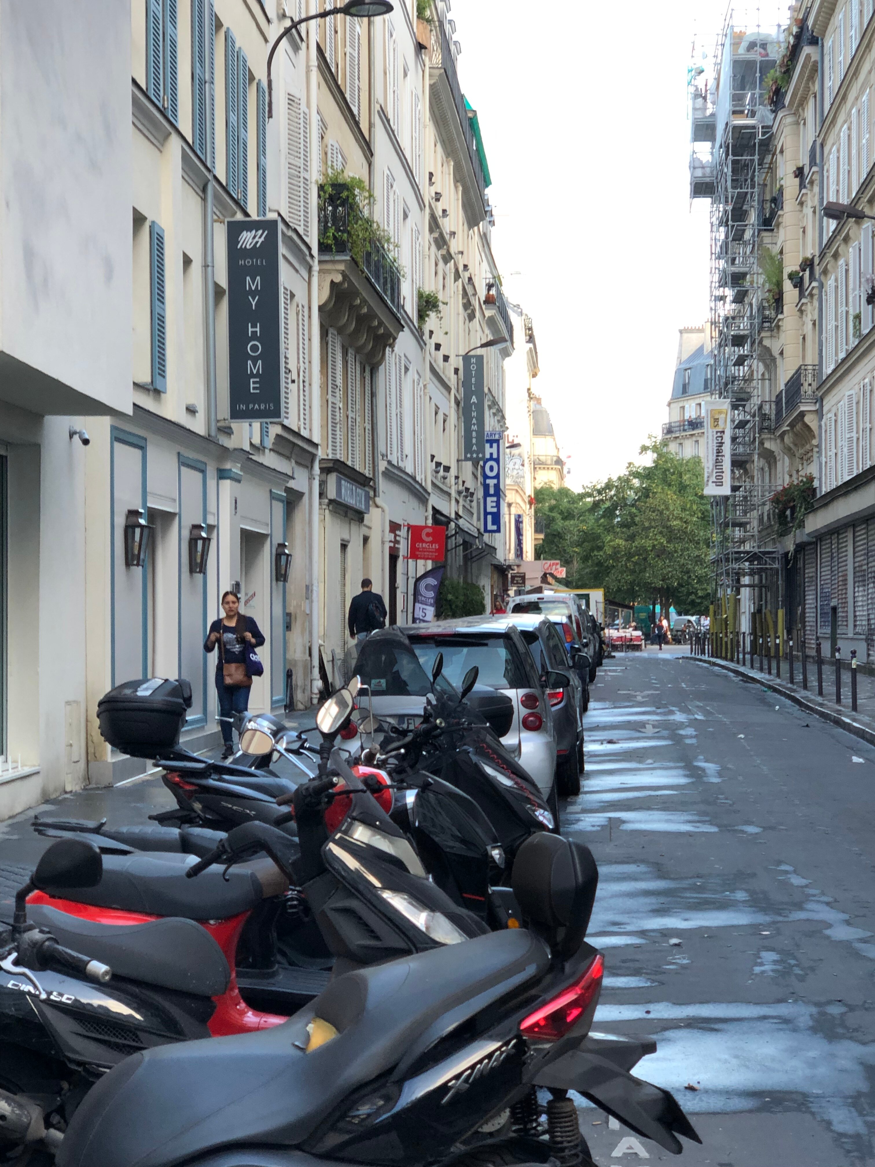 Фото My Home in Paris Hotel