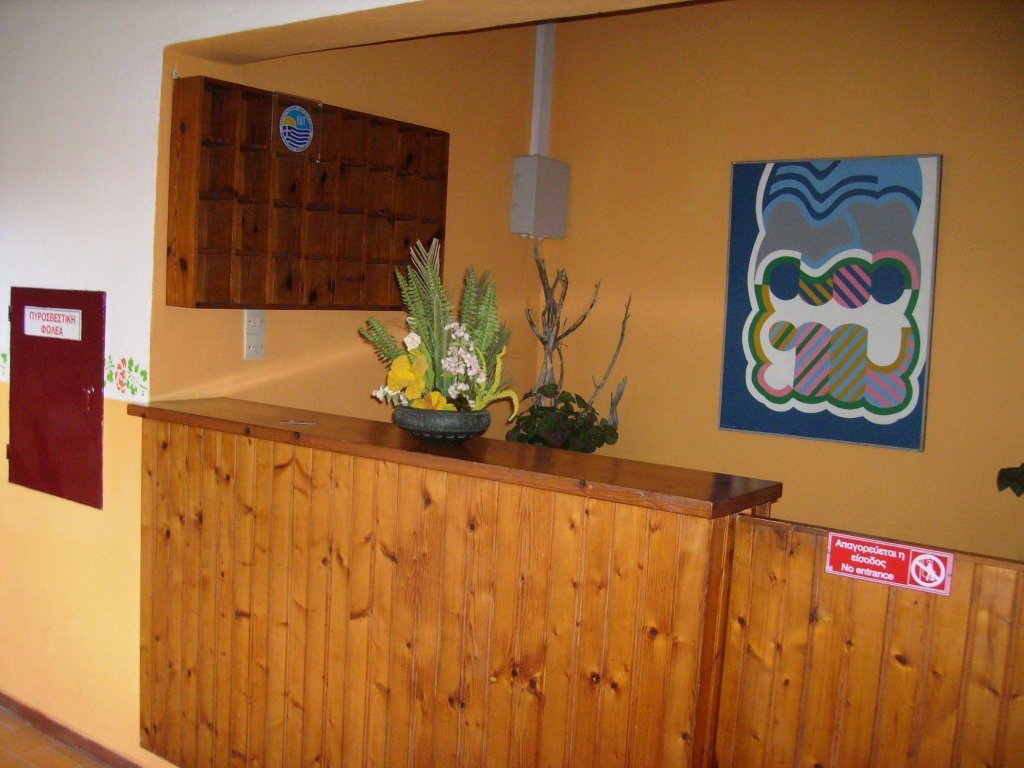 Фото Angela Hotel and Apartments