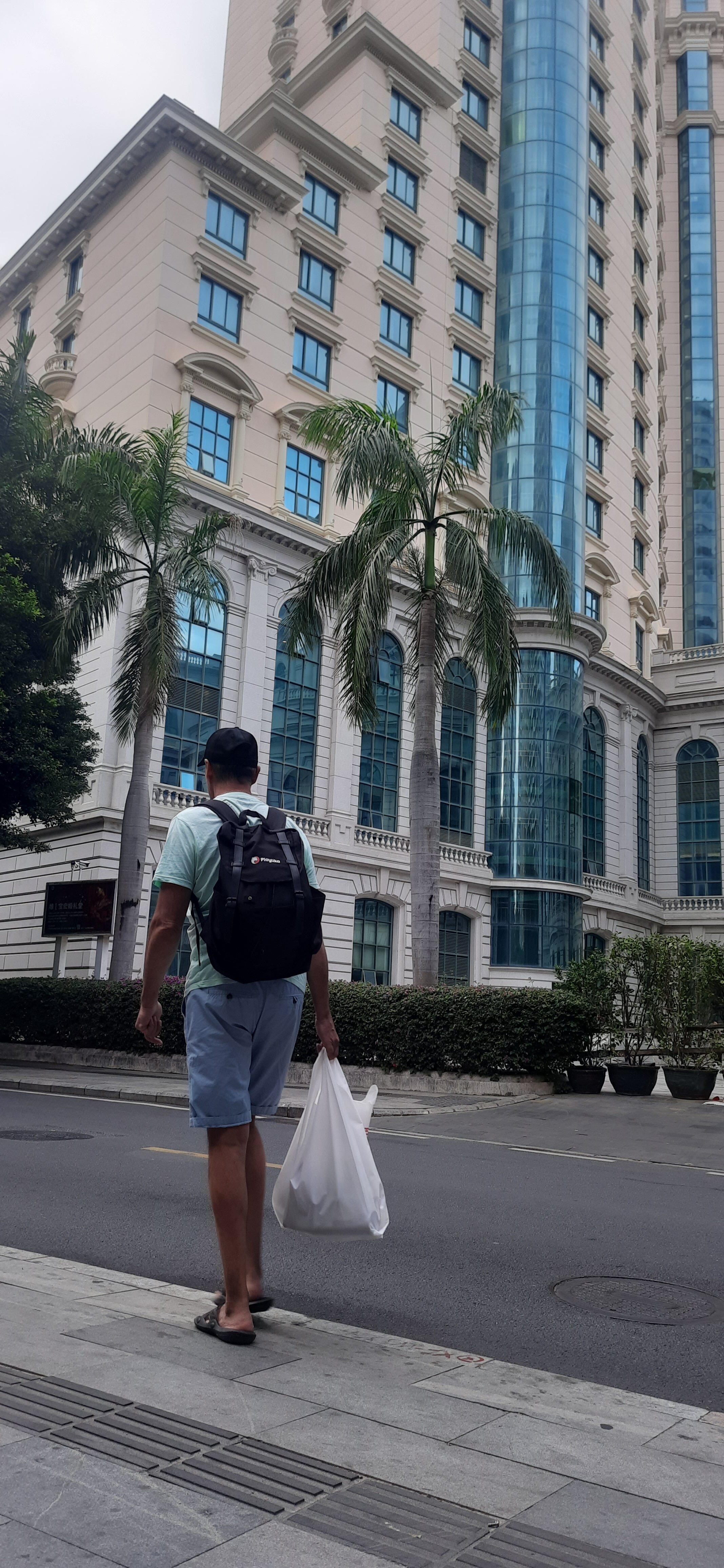 Фото Sanya Shanghai Huating Boutique Resort Hotel