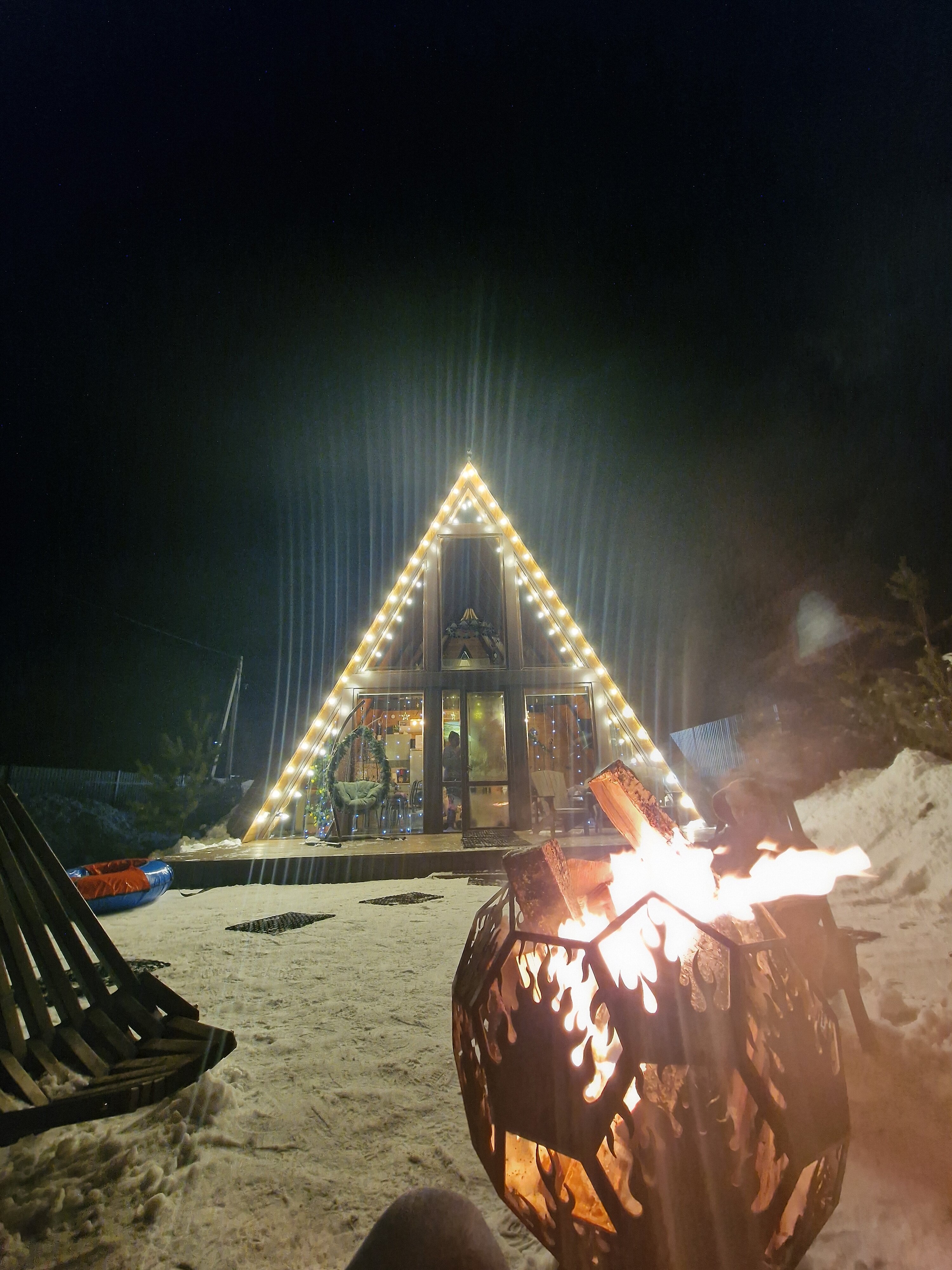 Фото Шалаш у озера