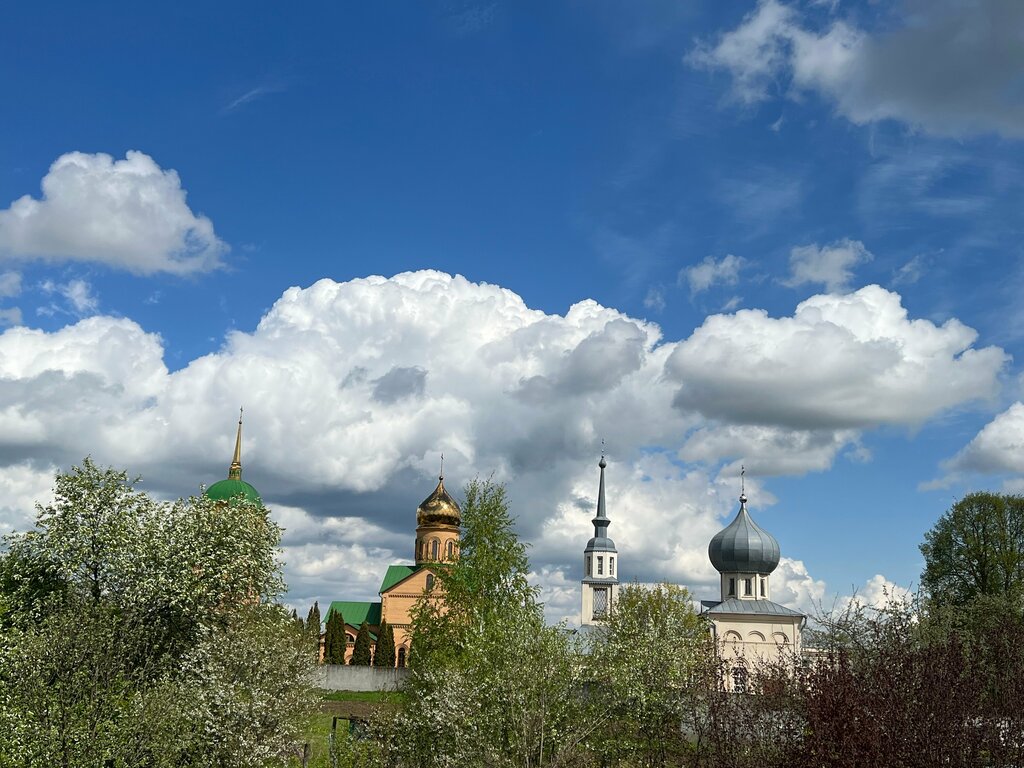 كنيسة أرثوذكسية Church Troitsy Zhivonachalnoy V Kazanskom monastyre ، مقاطعة تولا، صورة