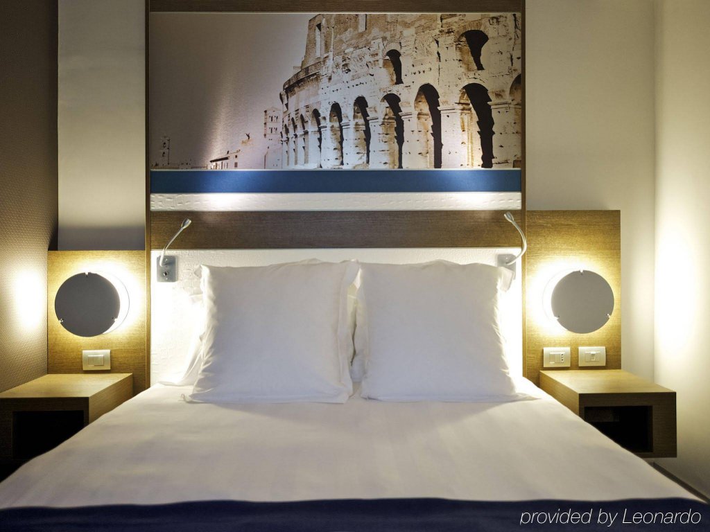Фото Mercure Roma Centro Colosseo Hotel