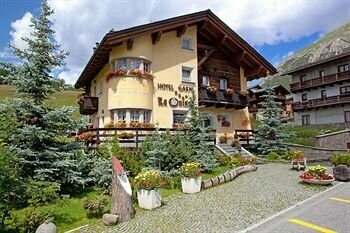 Внешний вид отеля Hotel Garni La Suisse в Ливиньо, фото 1