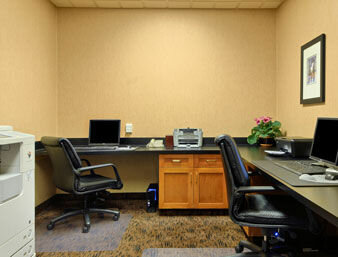 Фото Wingate by Wyndham Edmonton West