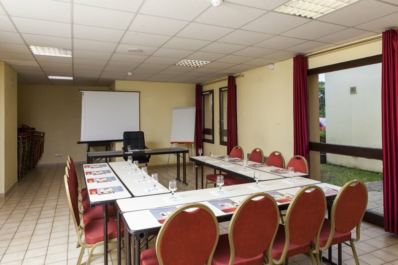 Фото Hotel The Originals Arras