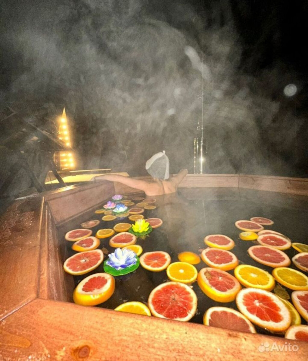 Фото Дом у пруда