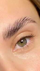 She (Leningradskaya ulitsa No:71к4, Vologda), kaş ve kirpik salonu  Vologda'dan