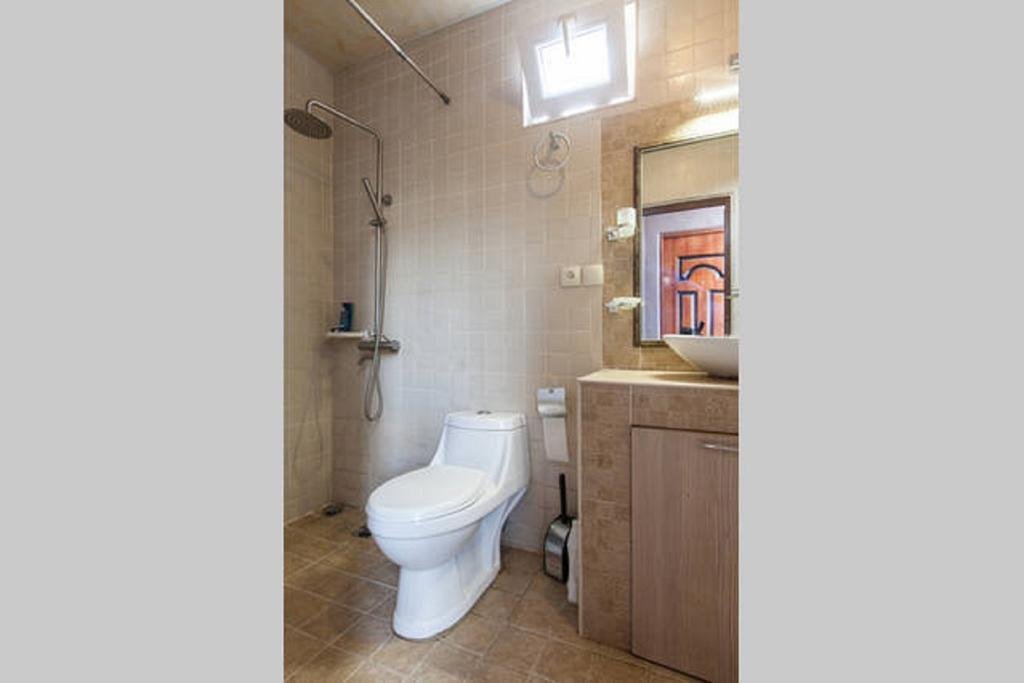 Фото Гостевой дом Батуми Wonderland