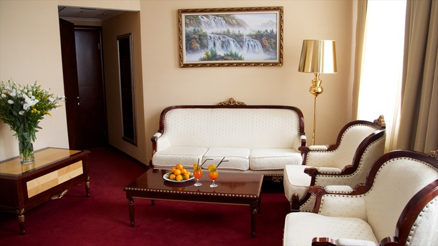 Фото Mandarin Moscow Hotel