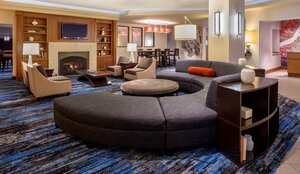 Гостиница DoubleTree Suites by Hilton Hotel Minneapolis
