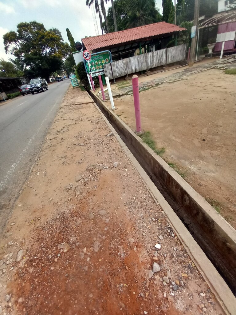 Bar, pub Green Grass Pub, Accra, photo