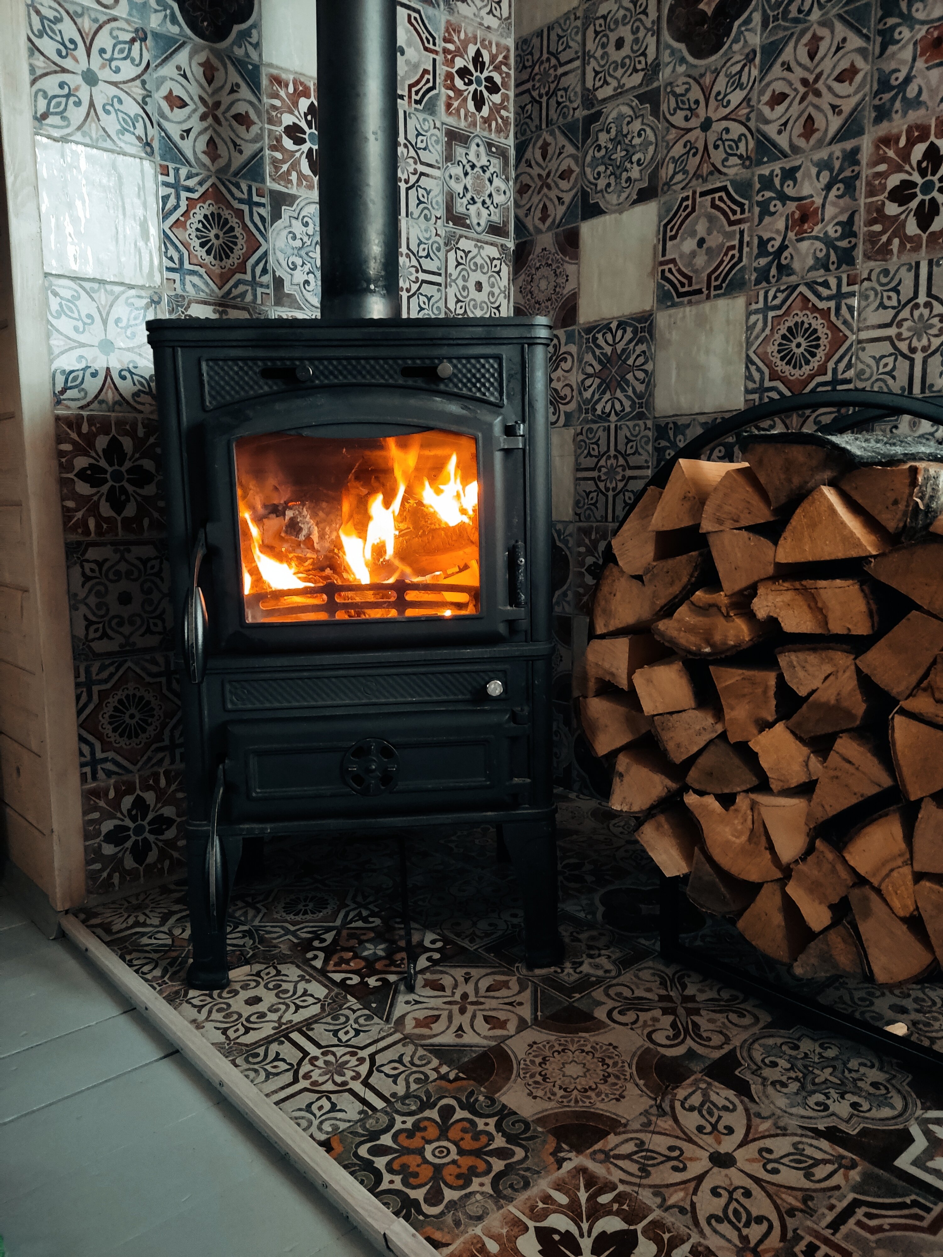 Фото Домик в лесу.76