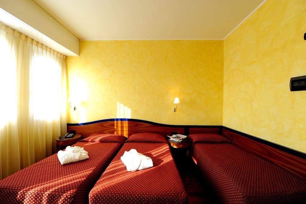 Фото Hotel Ariston