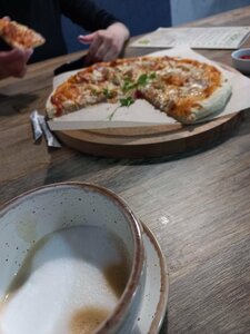 VkusiMi (Kungur, Oktyabrskaya ulitsa, 21Б) ، cafe