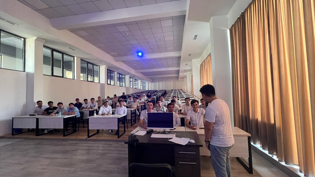 OO‘Yu Turan International University, Namangan, foto