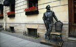 Ostap Bender (Italyanskaya Street, 4), genre sculpture