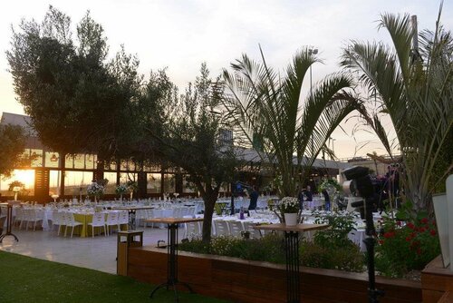 Гостиница Garden Hotel в Хайфском АО