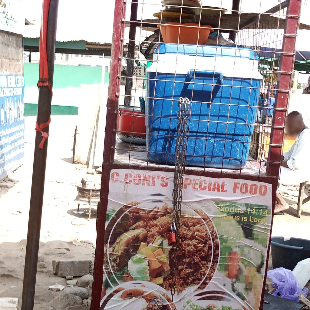 Fast food C. Coni's, Accra, photo