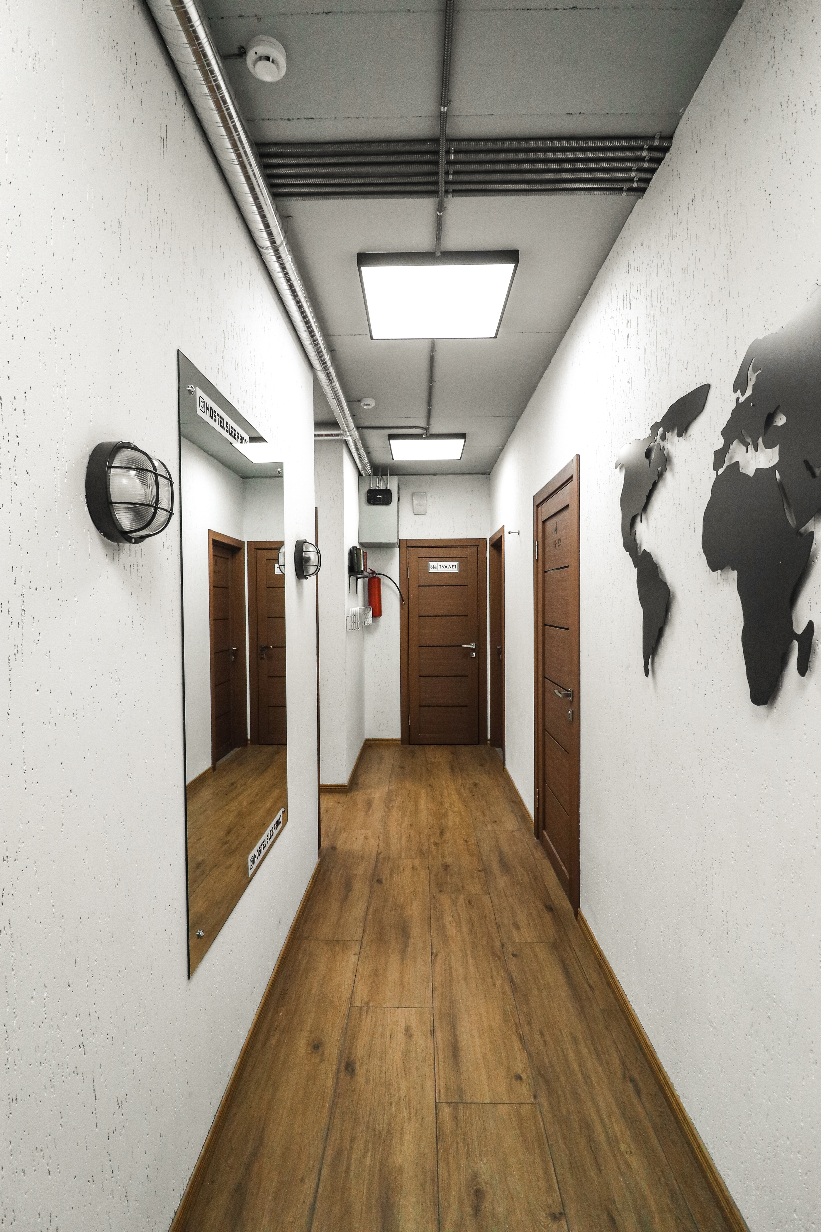 Фото Sleep Box Hostel