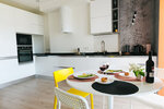 Orange loft (9 Aprelya Street, 86А), alojamiento en alquiler diario