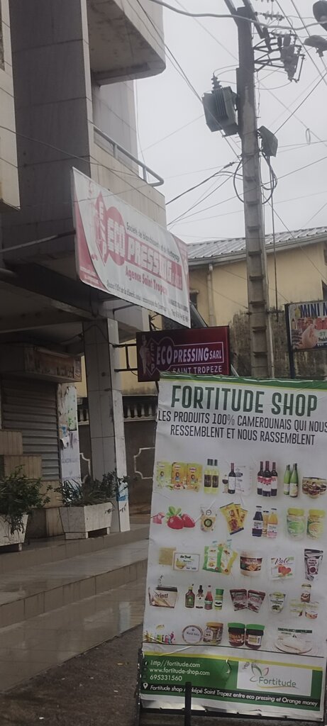 Dry cleaning Dry-cleaning, Douala, photo