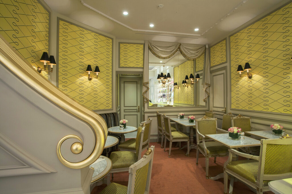 Confectionary Café de Paris, Moscow, photo