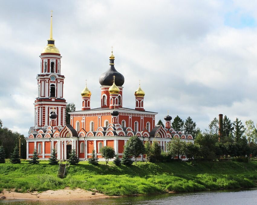 Воскресенский собор в старой руссе