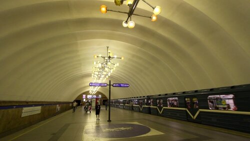 Озерки (Санкт-Петербург, Выборгское ш., 1), станция метро в Санкт‑Петербурге